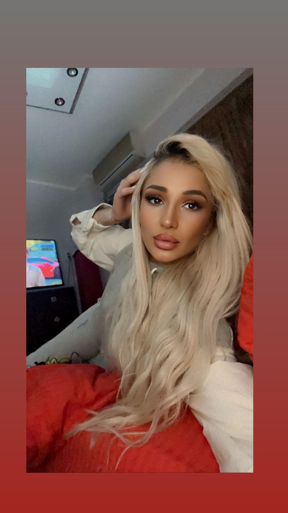 Jadyn Female,Tall,German,Red,Filipino