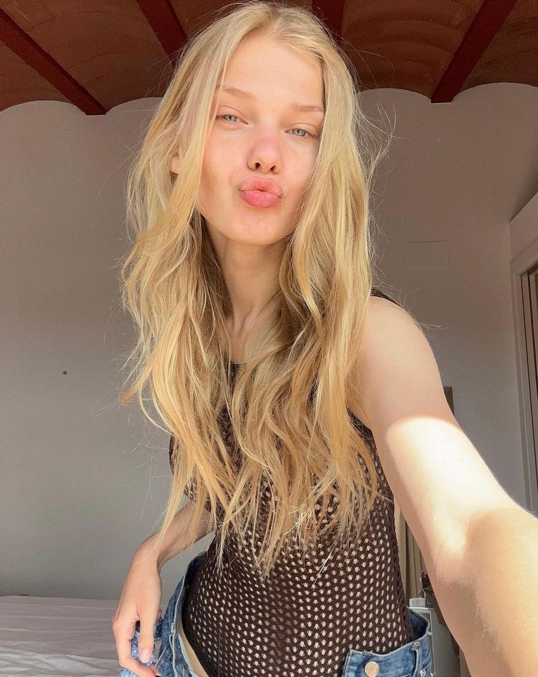 Jadyn Female,Tall,German,Red,Filipino