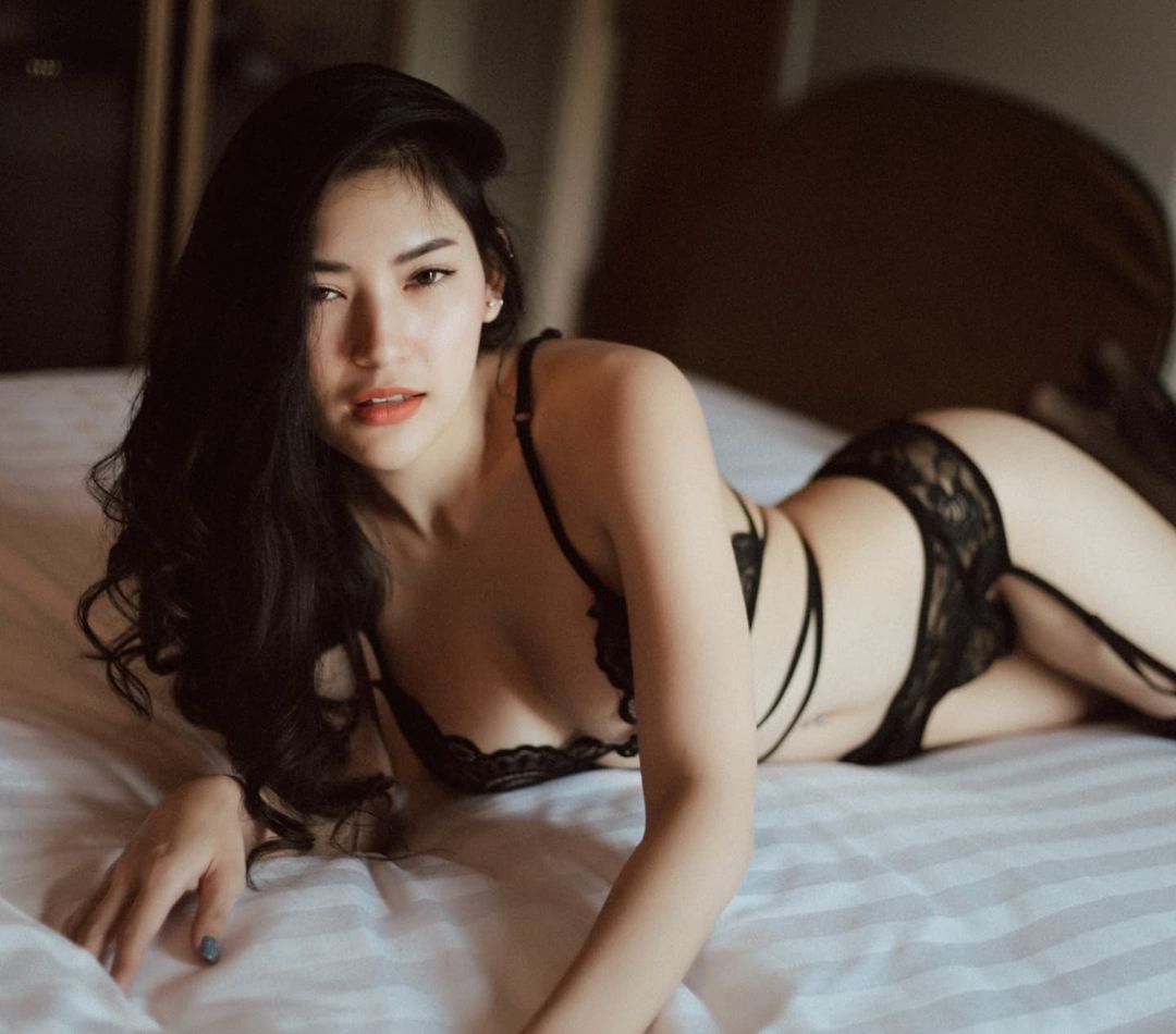 Perla 26 Female,Bisexual,Tall,56-60kg,Russian