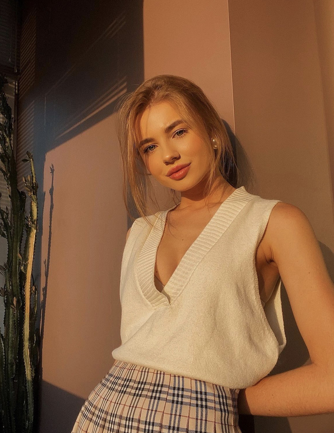 IvyBabe0 Bisexual,Tall,Spanish,Hazel,Transsexuals