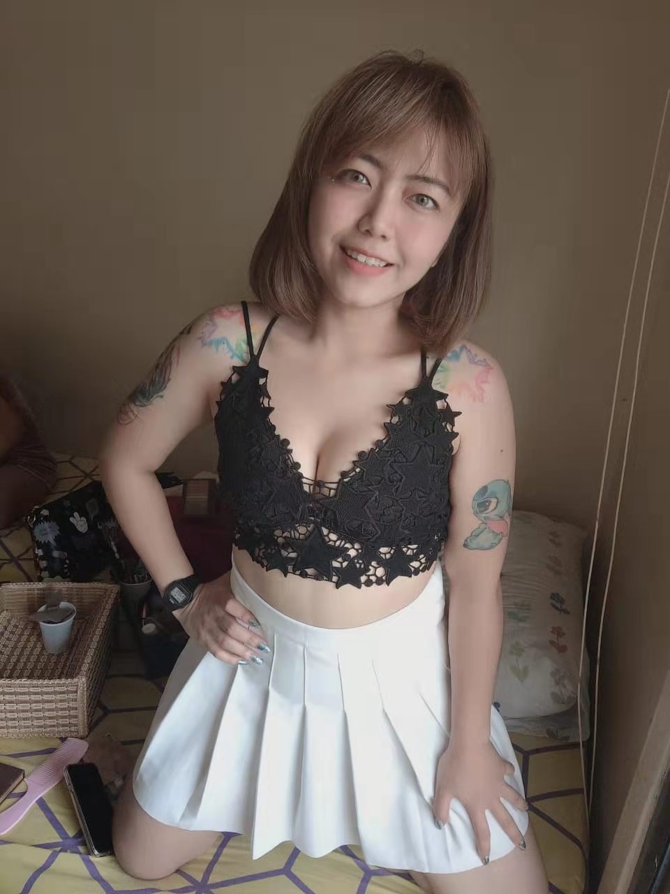Horny0026Queen 5'3 or under(160cm),Bisexual,Tall,Blonde,Couples