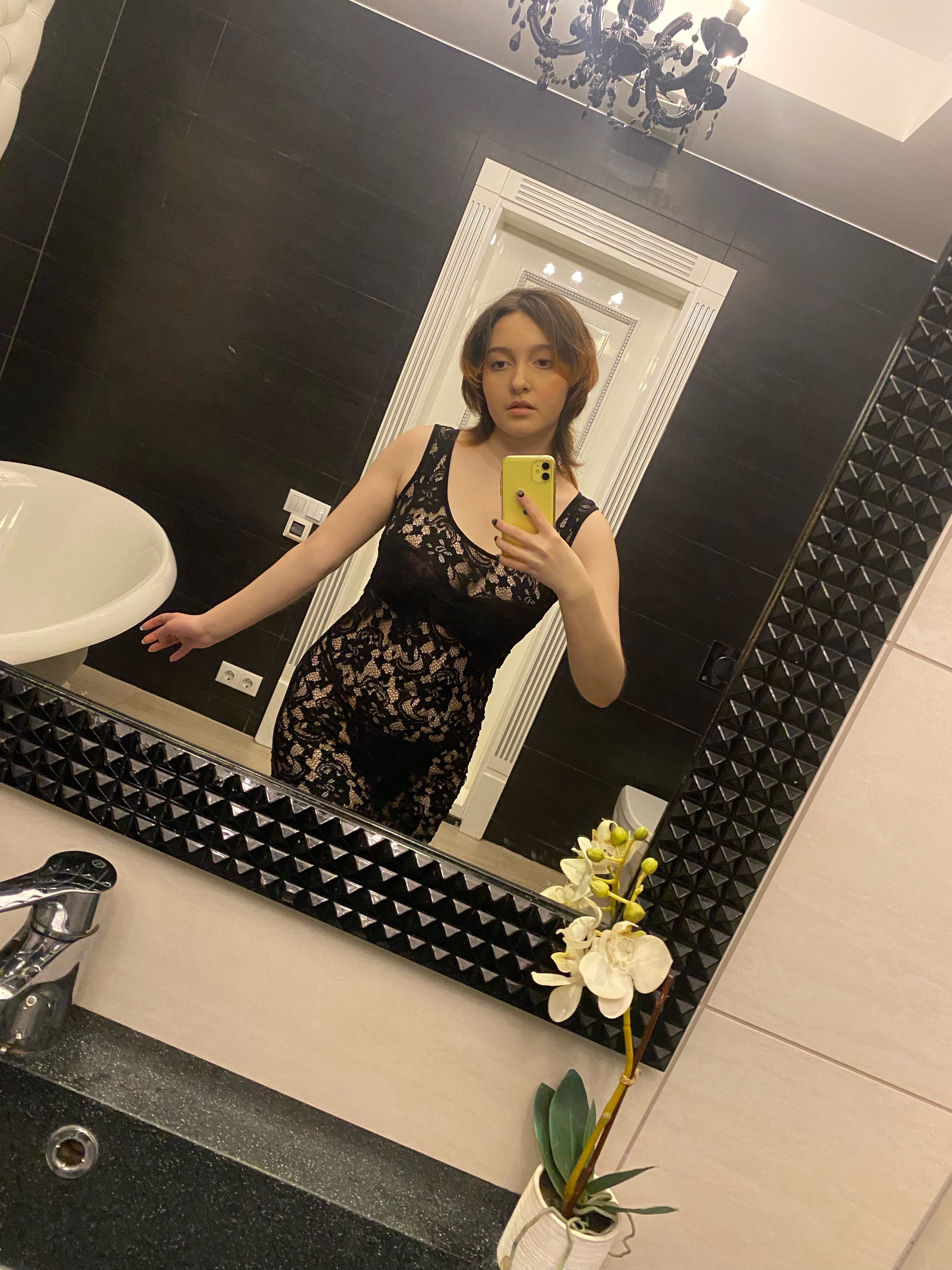 JadeSEXSEX0 5'3 or under(160cm),Bisexual,Tall,Blonde,Hazel