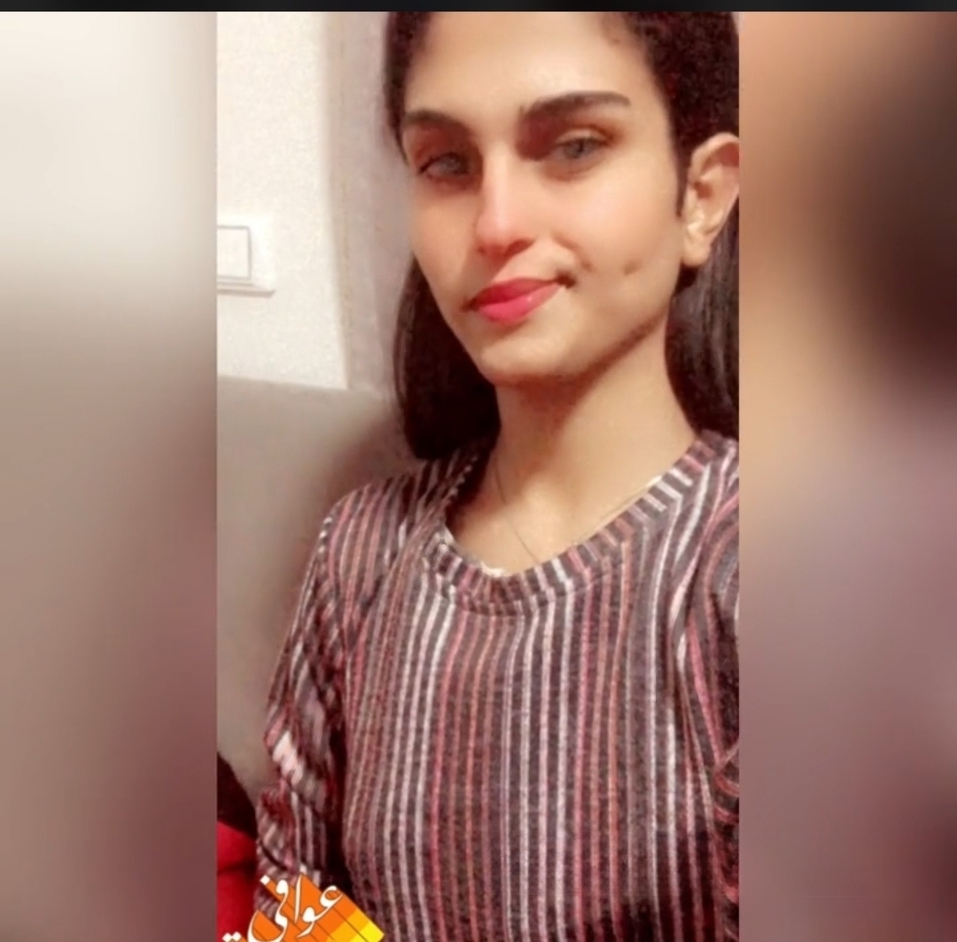 IvyBabe0 Bisexual,Tall,Spanish,Hazel,Transsexuals